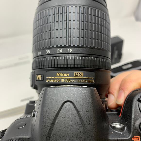 Nikon D7000 16.2 Megapixel Digital SLR Camera W/18-105mm Lens + Accessories - Picture 11 of 14